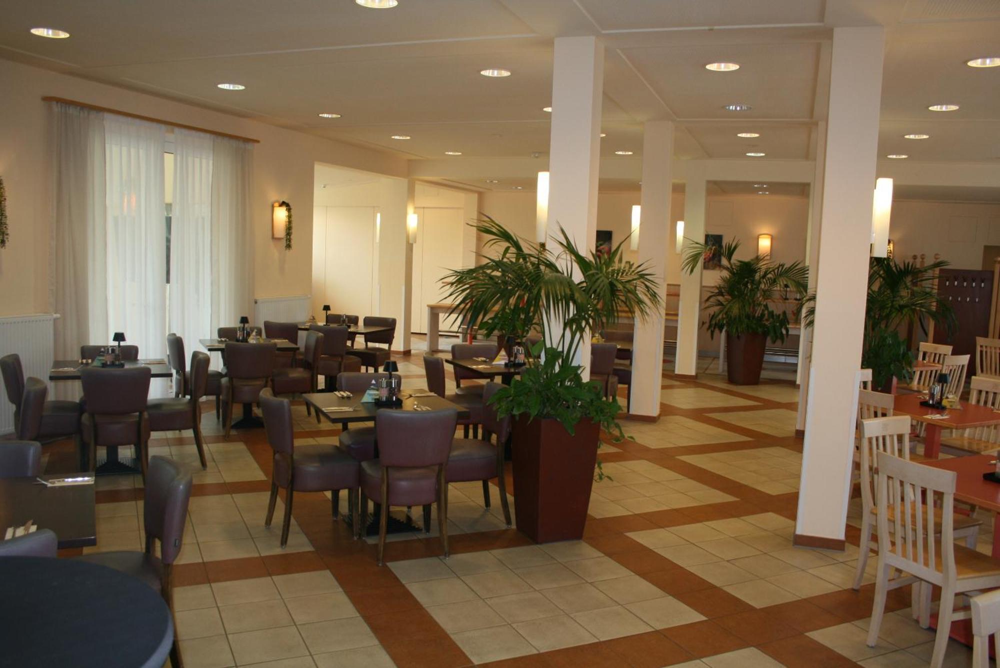 Jufa Hotel Im Brueckenkopfpark - Juelich Exteriér fotografie