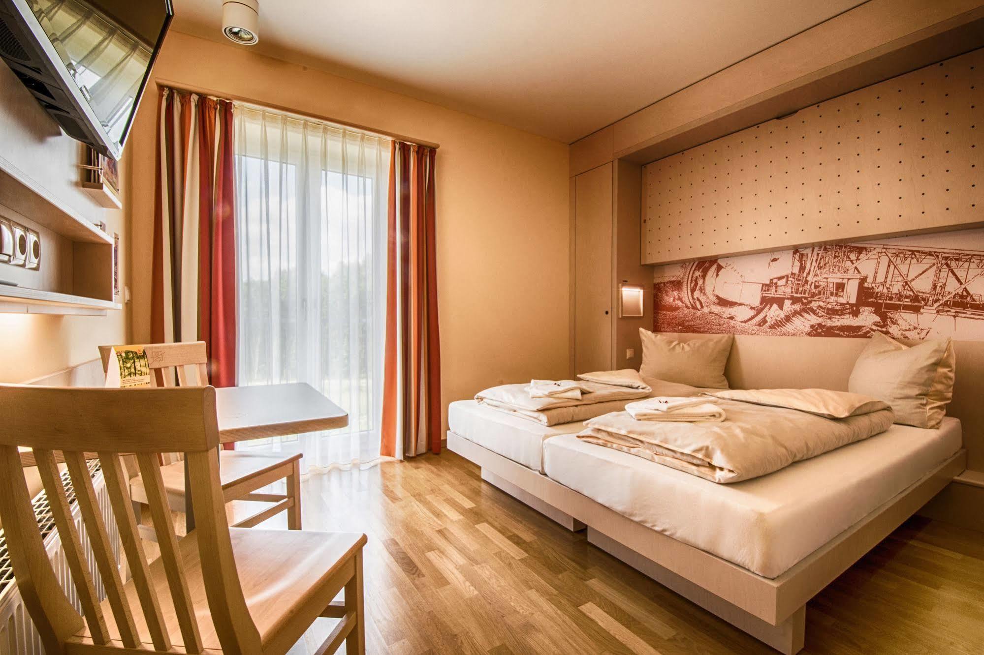Jufa Hotel Im Brueckenkopfpark - Juelich Exteriér fotografie